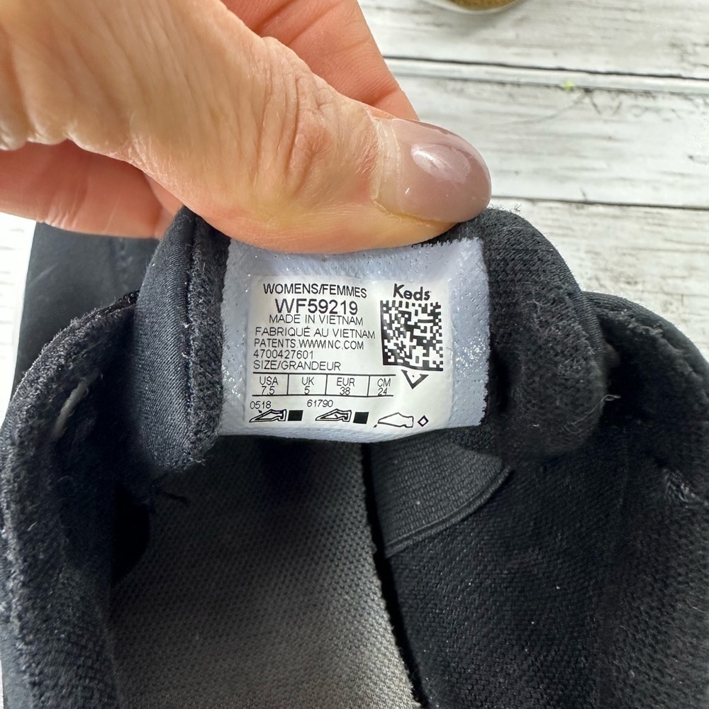 KEDS BLACK FABRIC SLIP ON 7 1/2 - Picture 8 of 11